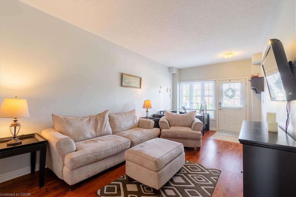 20 Millcroft Drive Property Photo 8