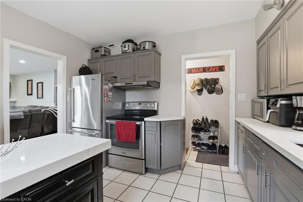 438 Forest Lawn Avenue Property Photo 12