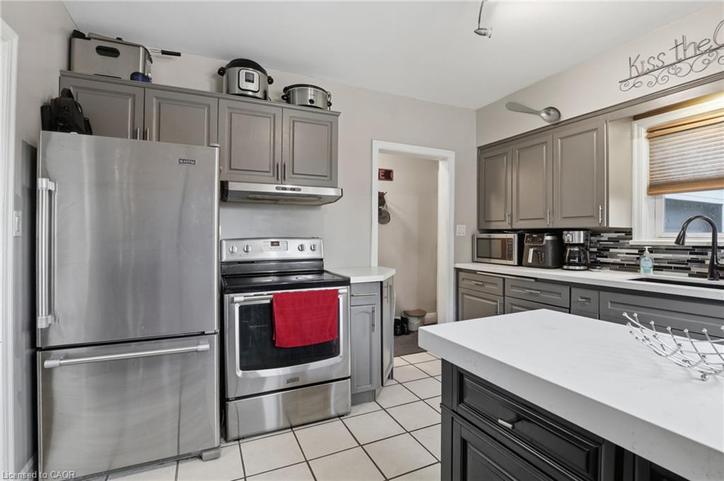 438 Forest Lawn Avenue Property Photo 13