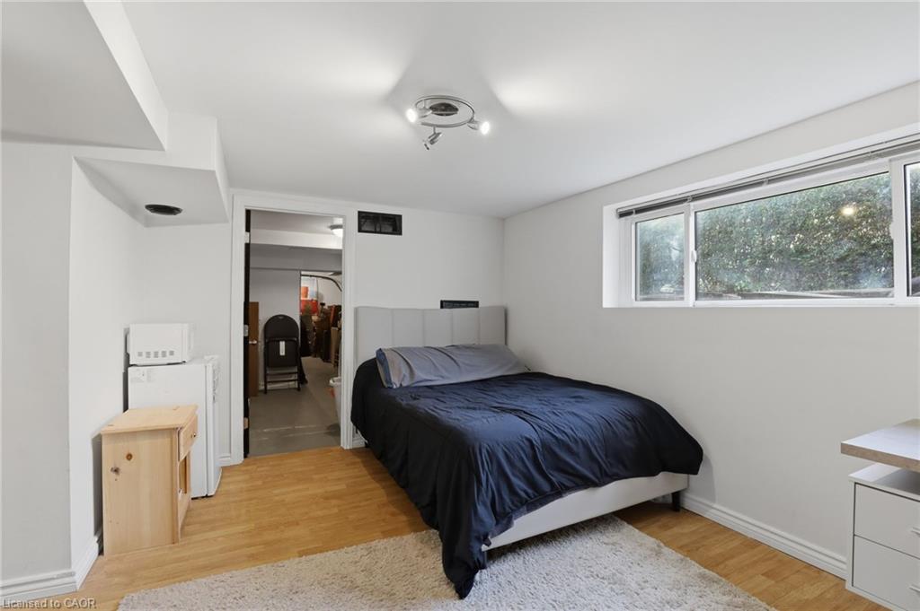 438 Forest Lawn Avenue Property Photo 25