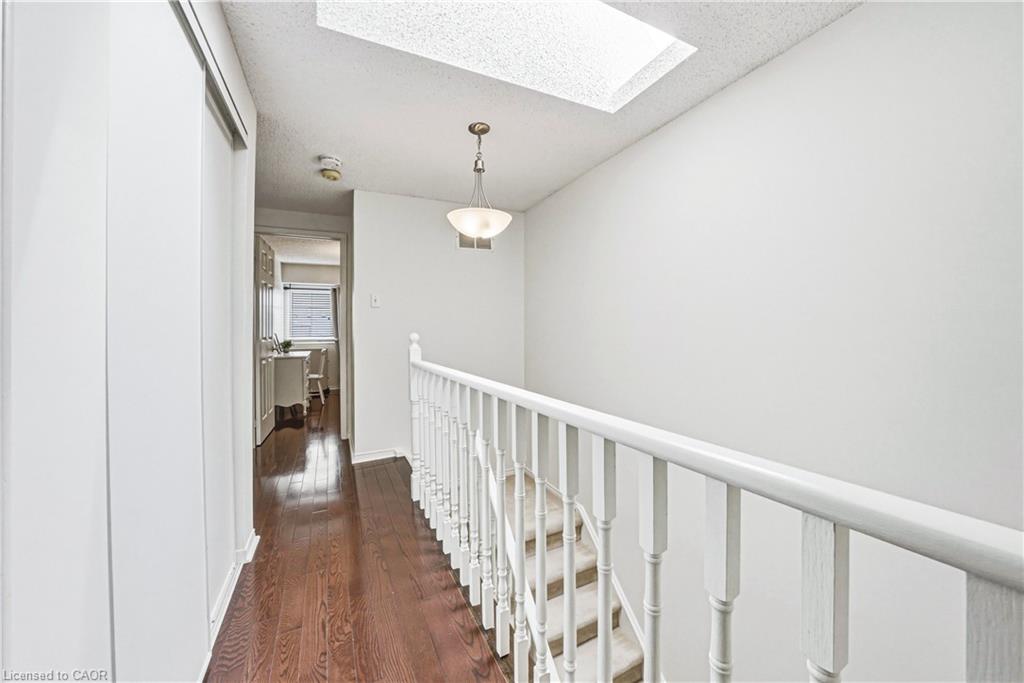 28-3140 Fifth Line W Property Photo 12