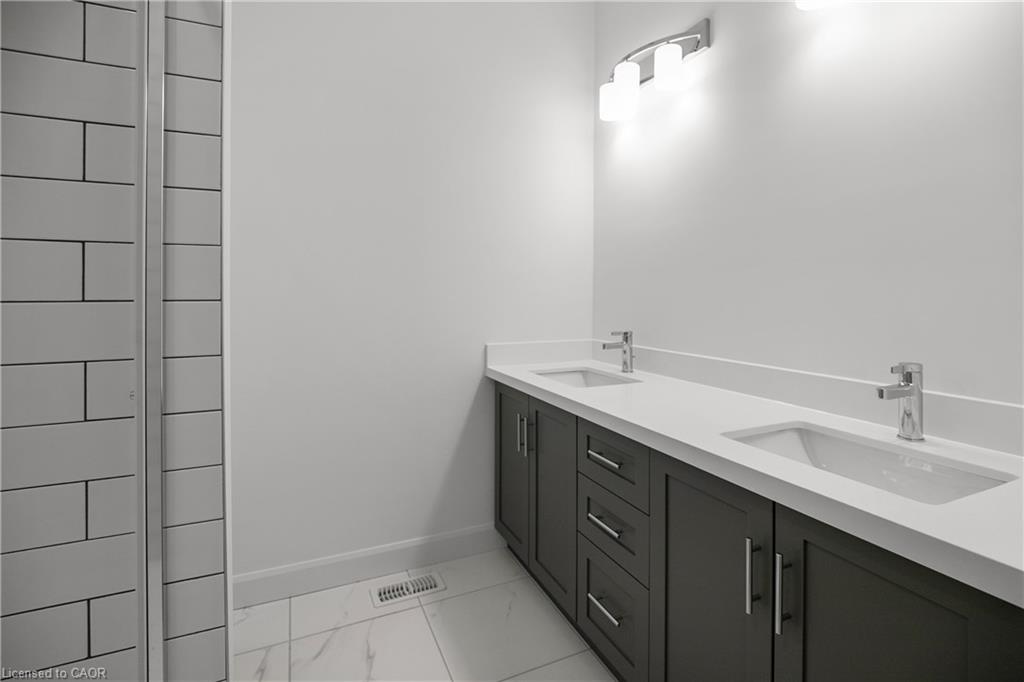 26 Beachwalk Crescent Property Photo 25