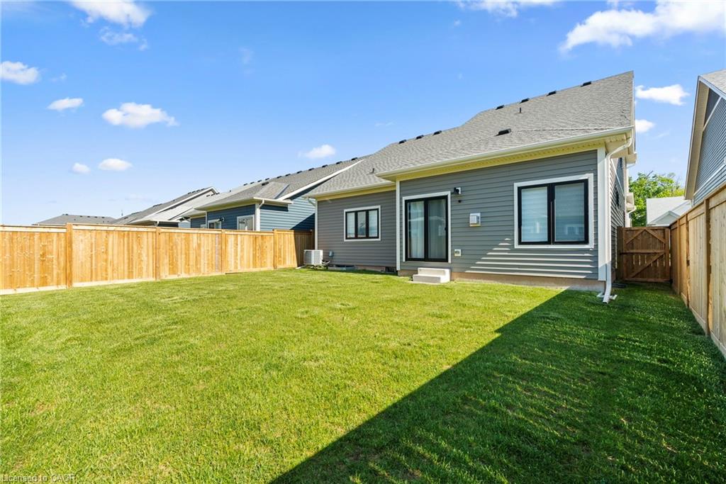 26 Beachwalk Crescent Property Photo 43