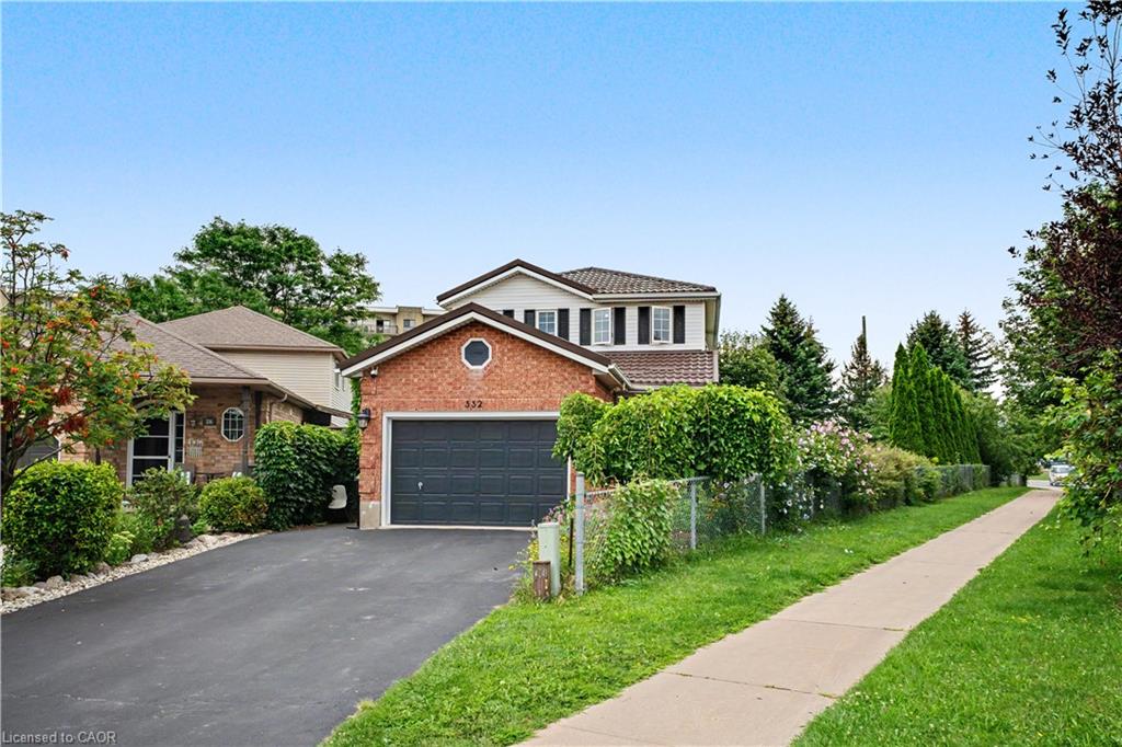 332 Brembel Crescent Property Photo 2