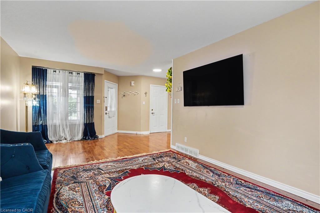 332 Brembel Crescent Property Photo 10