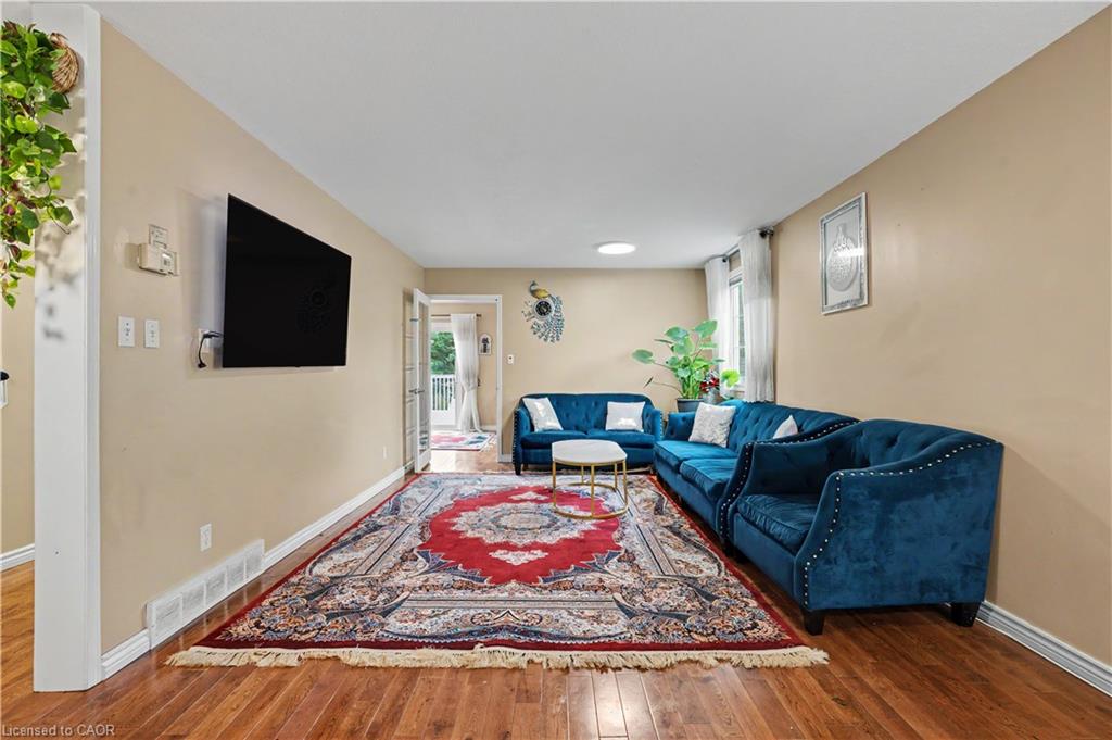 332 Brembel Crescent Property Photo 11
