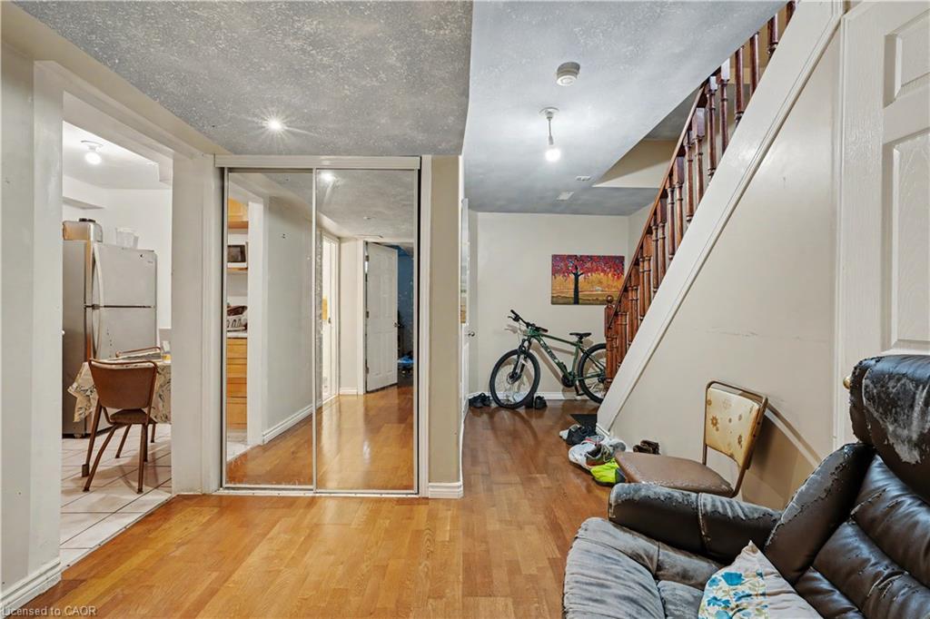 332 Brembel Crescent Property Photo 27