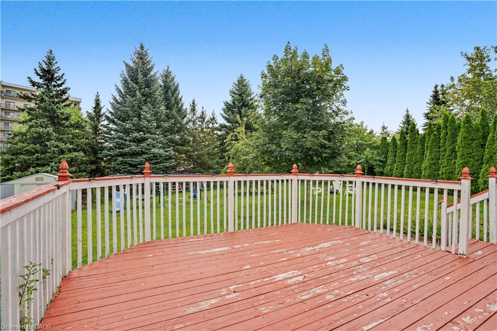 332 Brembel Crescent Property Photo 33