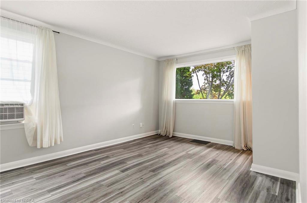 20 John Street Property Photo 8
