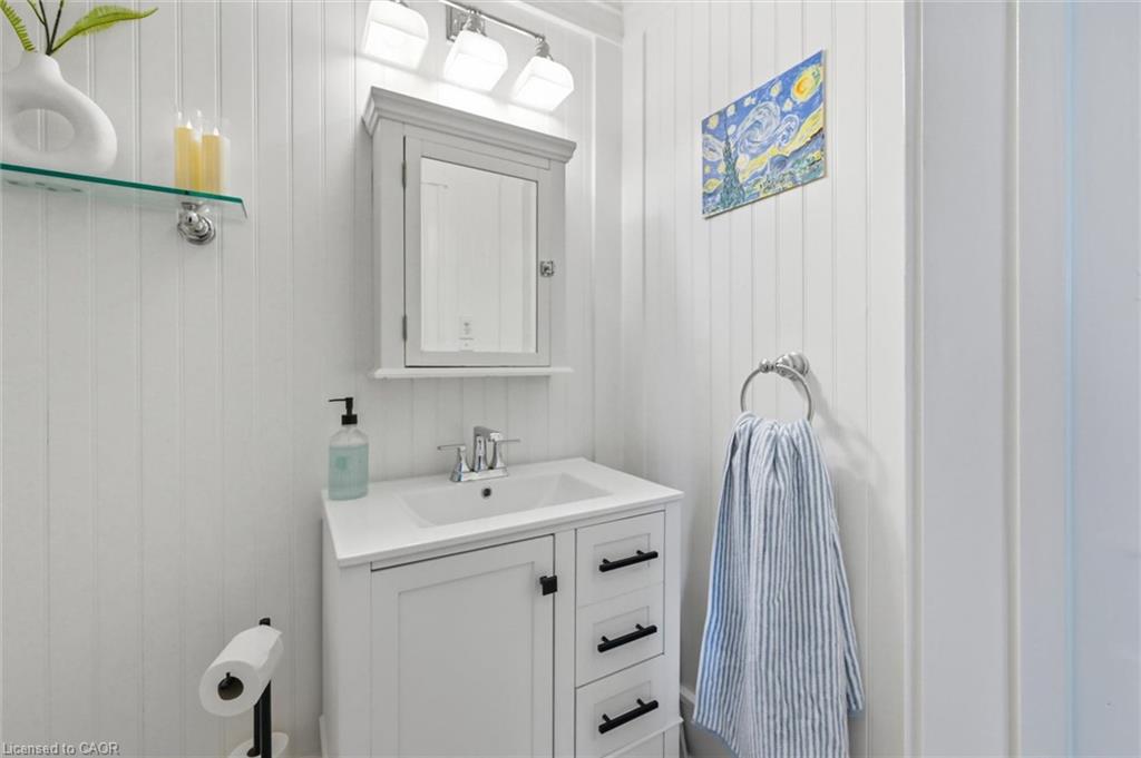 760 Kingsway Drive Property Photo 42