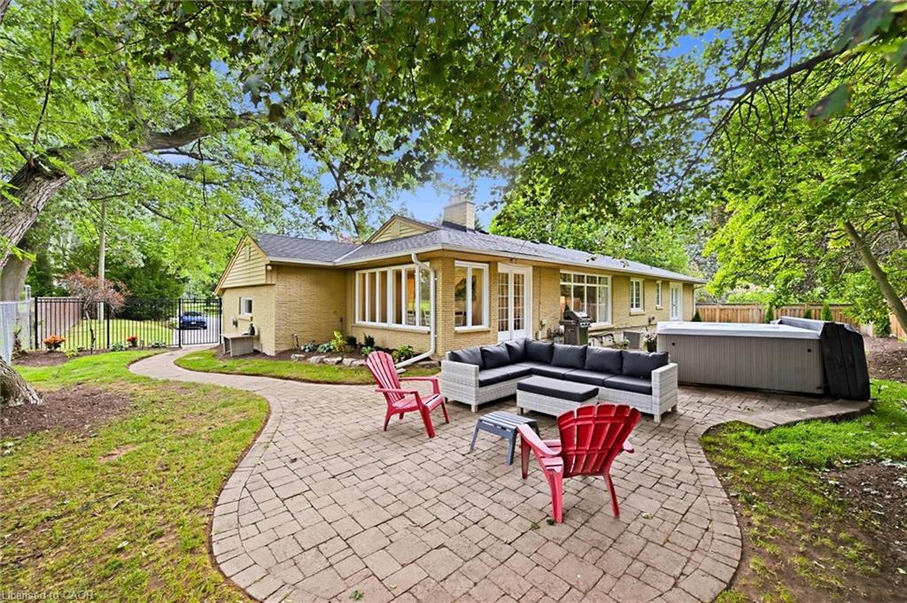 760 Kingsway Drive Property Photo 44