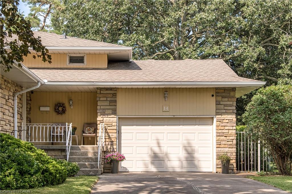 14 Woodside Drive Property Photo 2