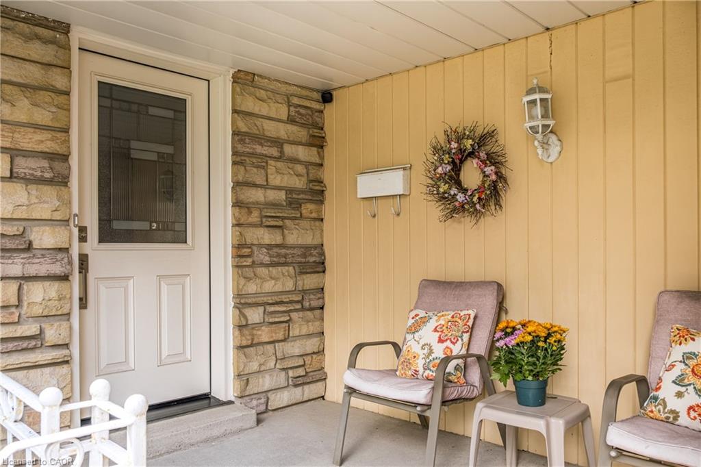 14 Woodside Drive Property Photo 6