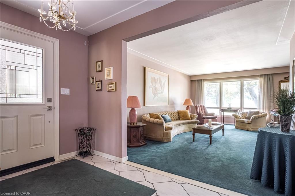 14 Woodside Drive Property Photo 8