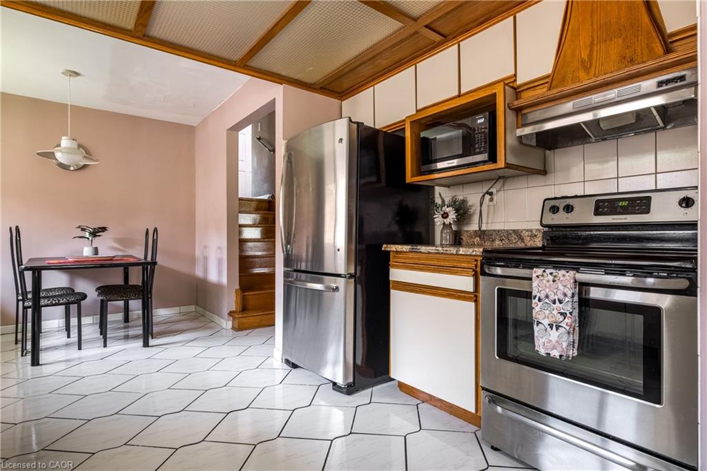 14 Woodside Drive Property Photo 12