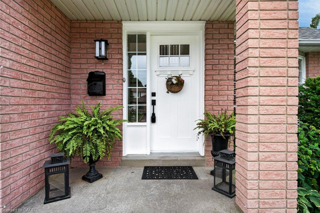 2 Luciano Court Property Photo 5