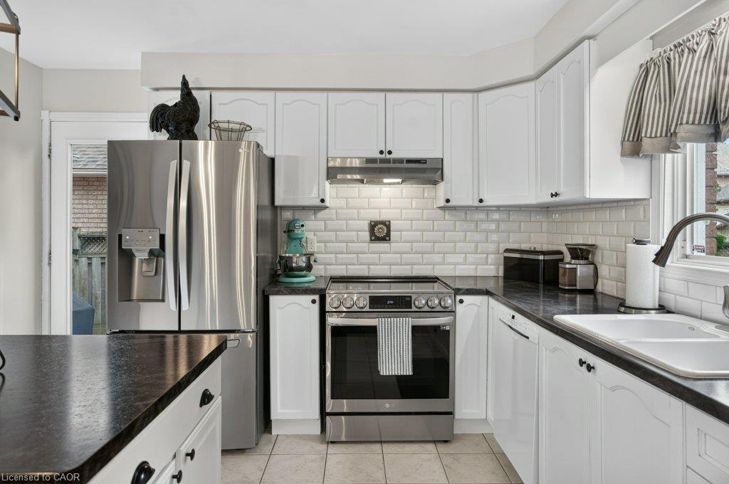 2 Luciano Court Property Photo 20