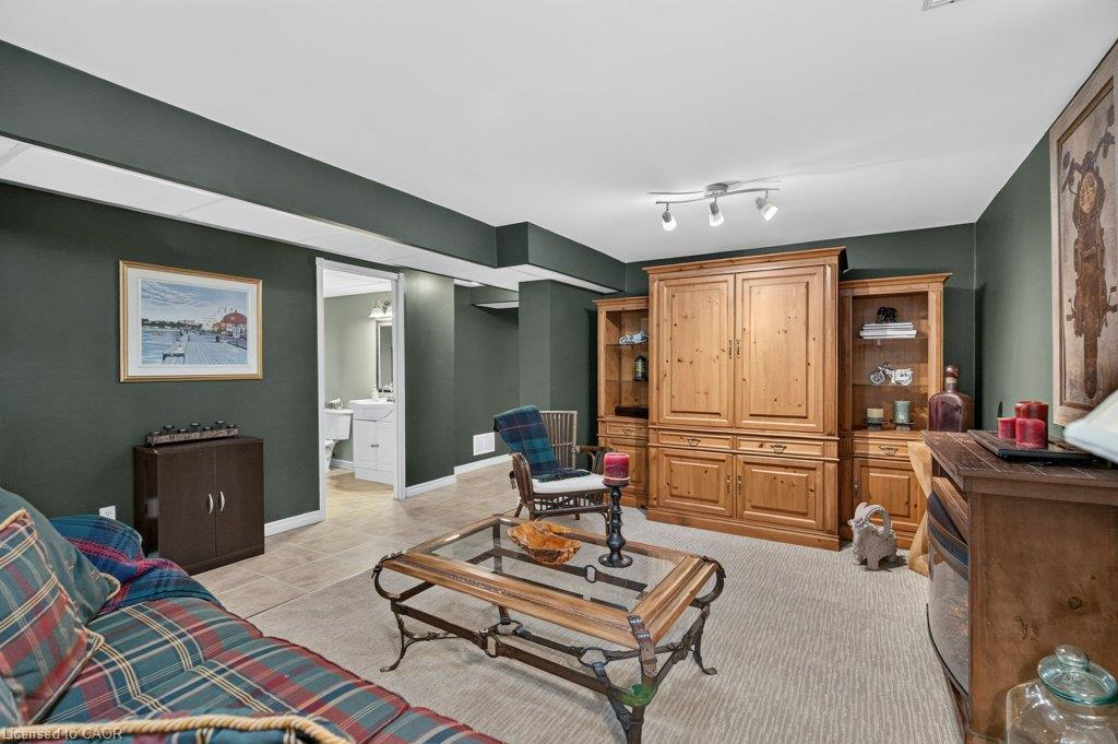 2 Luciano Court Property Photo 33