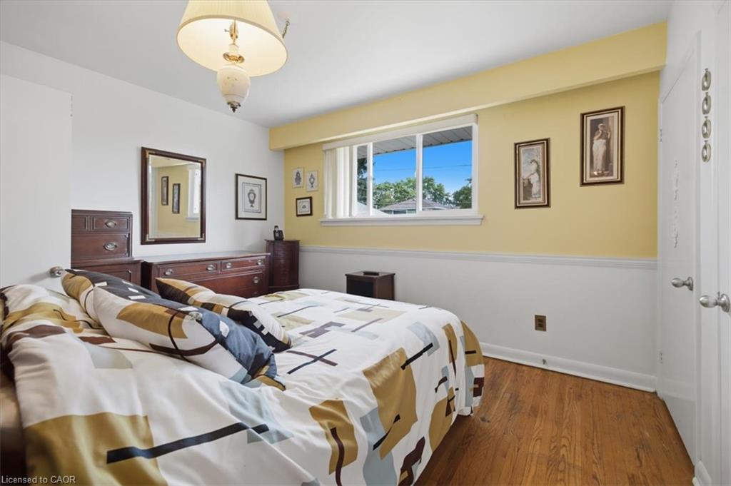 343 Duncombe Drive Property Photo 15