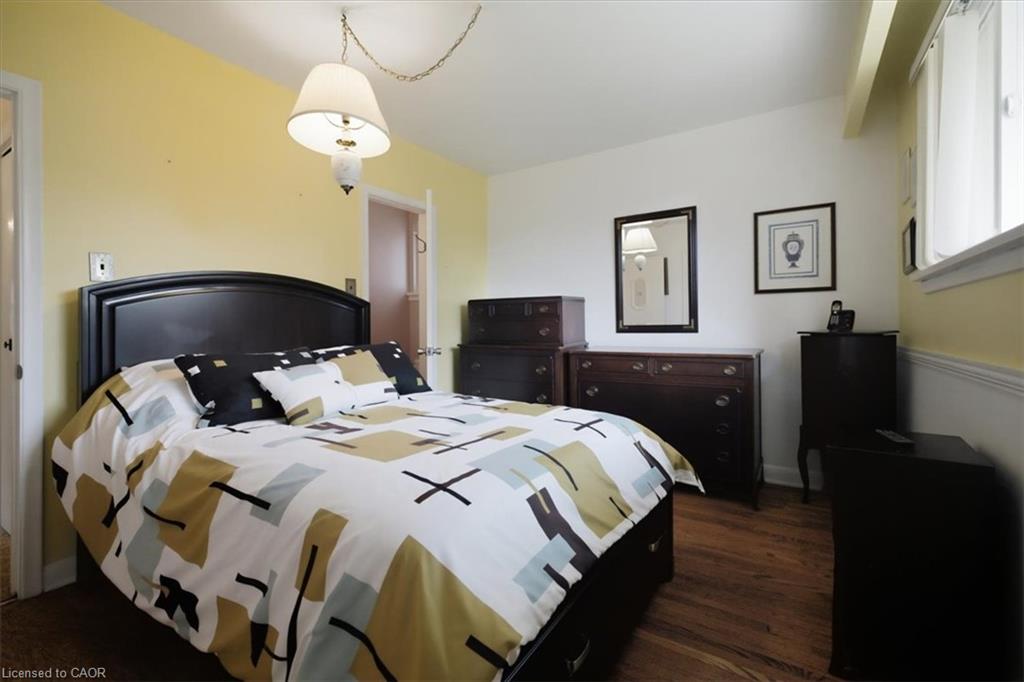 343 Duncombe Drive Property Photo 16