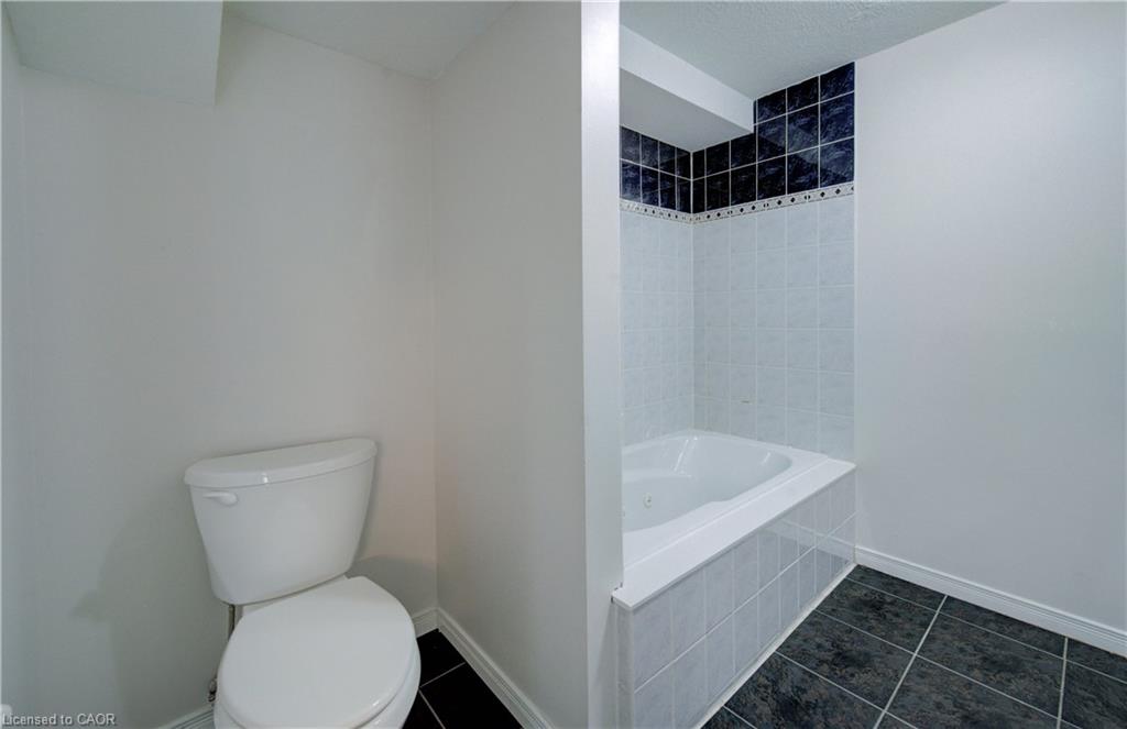 25 Idle Ridge Court Property Photo 12