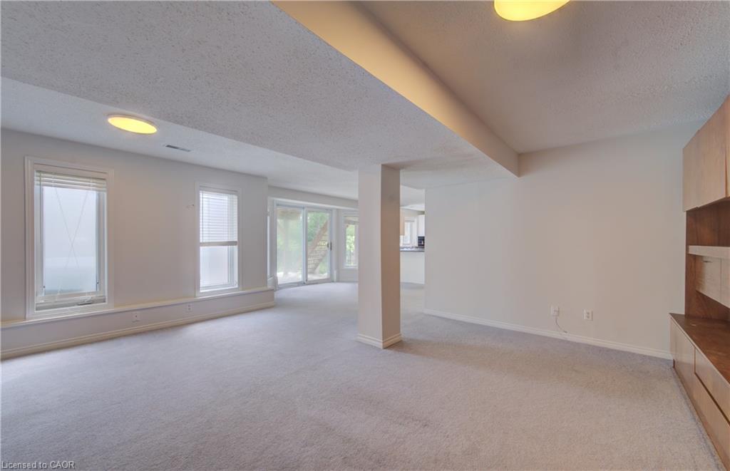 25 Idle Ridge Court Property Photo 17