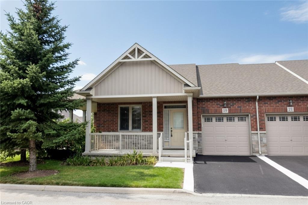 19 Stickland Lane Property Photo 1