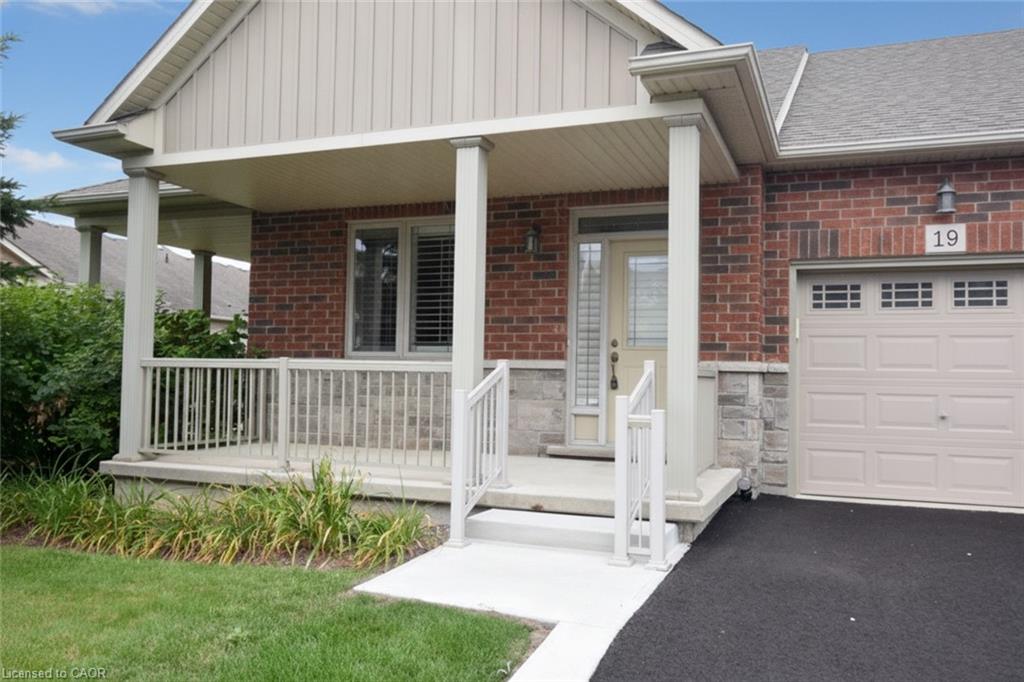 19 Stickland Lane Property Photo 2
