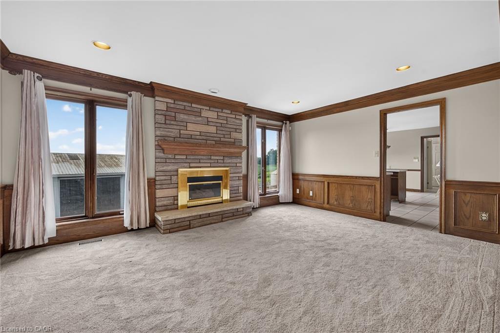 7011 Dickenson Road E Property Photo 19