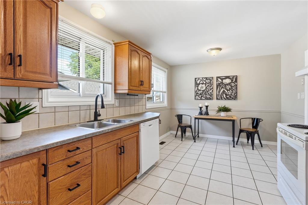 635 Ramsgate Road Property Photo 11