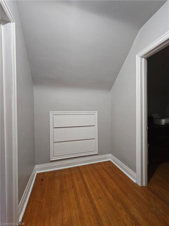 75 Barons Avenue S Property Photo 10