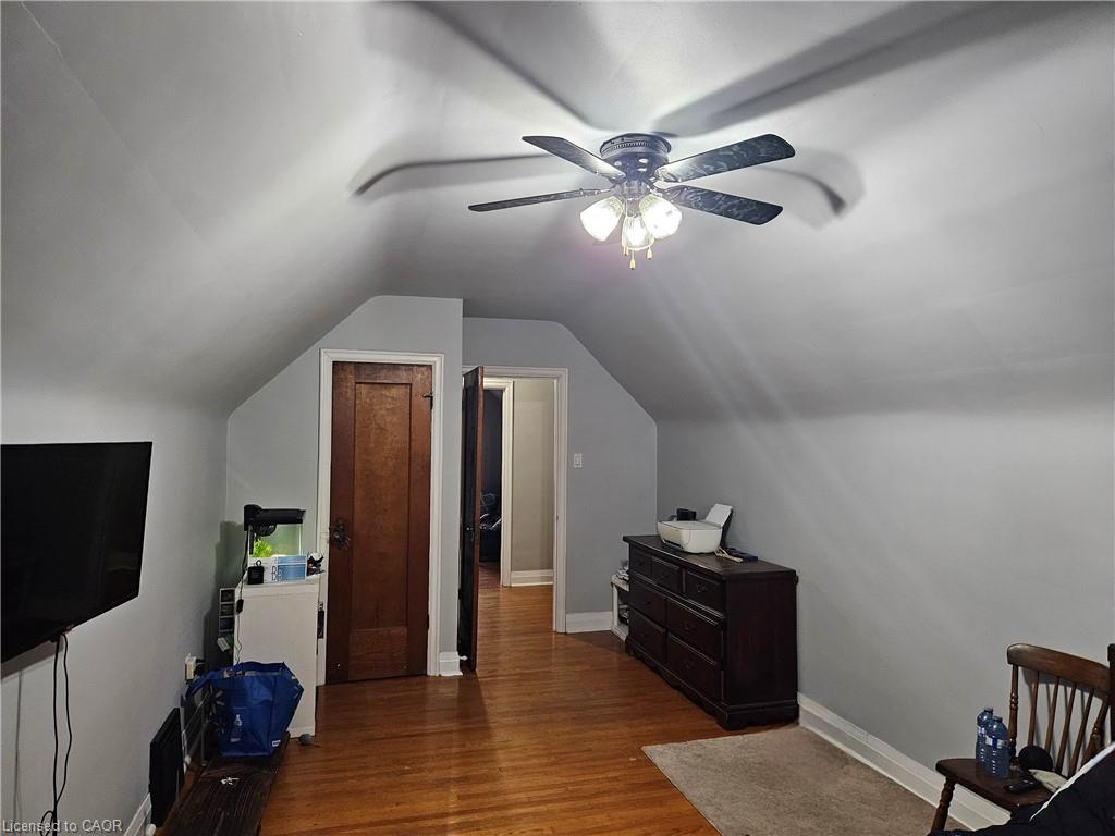 75 Barons Avenue S Property Photo 13