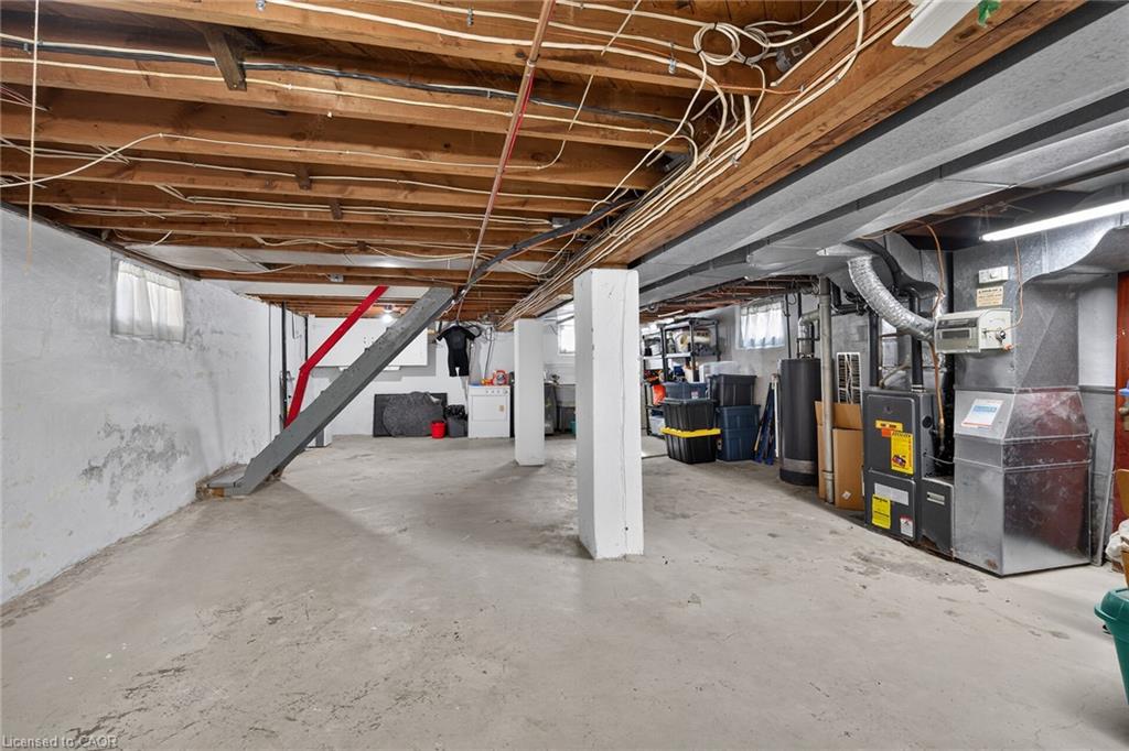 75 Barons Avenue S Property Photo 31