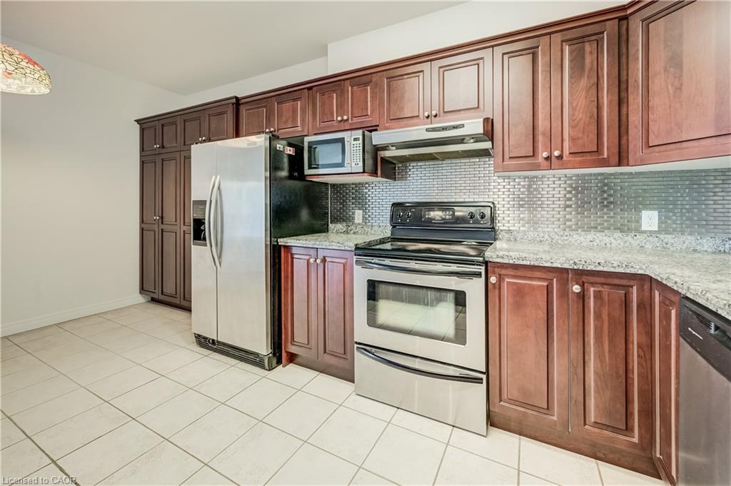 1403-255 Keats Way Property Photo 11