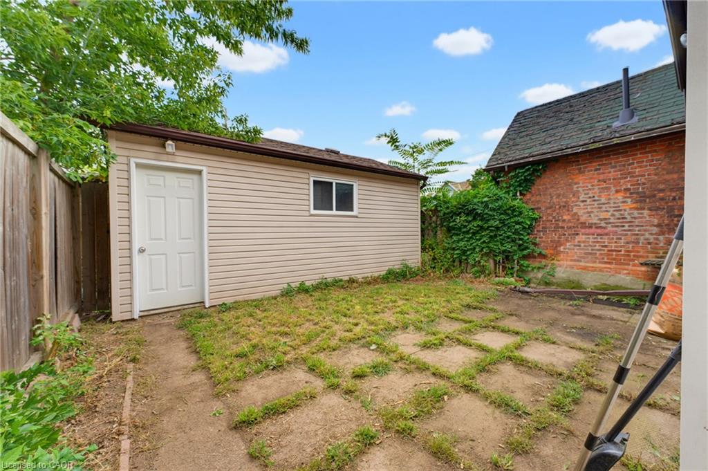23 Nightingale Street Property Photo 25