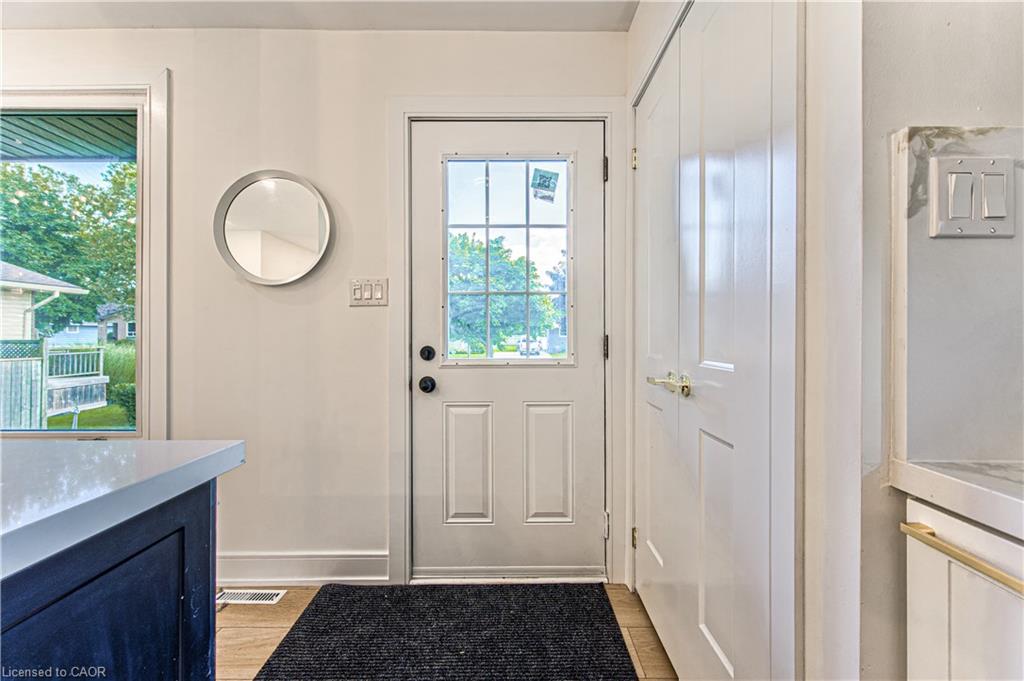 7385 North Dorset Place Property Photo 5
