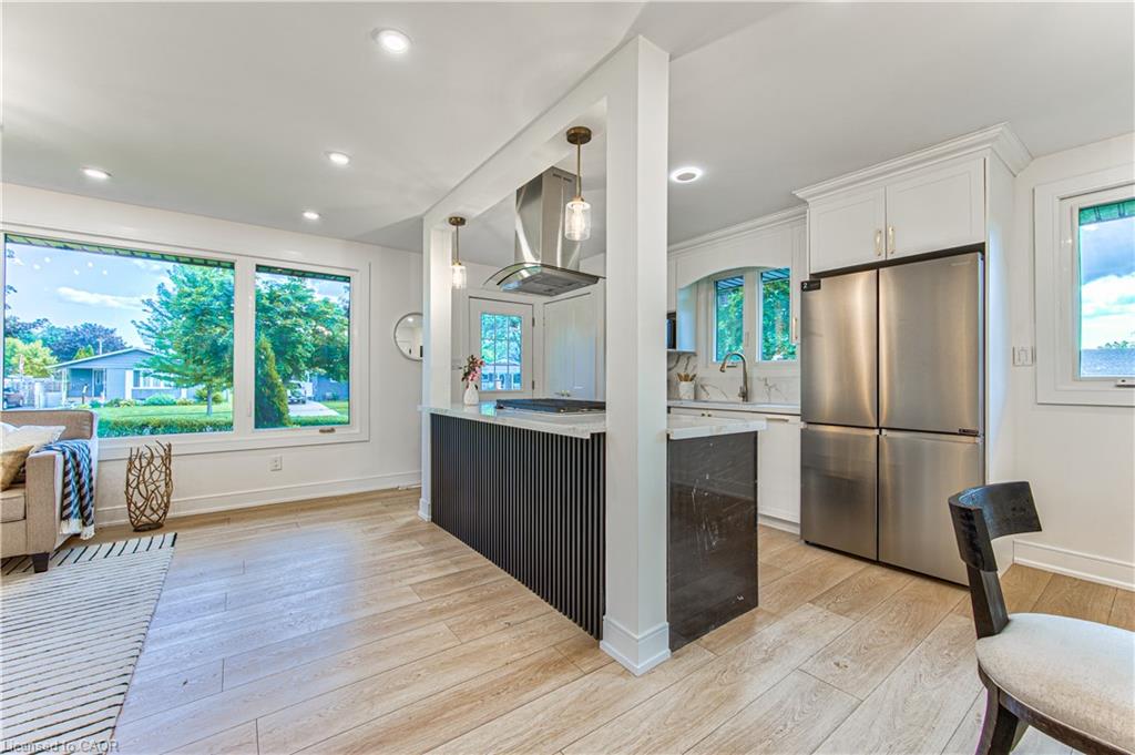 7385 North Dorset Place Property Photo 11