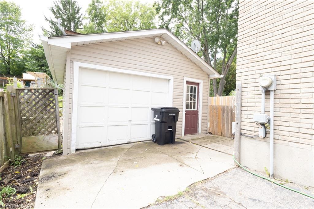 112 Shadeland Crescent Property Photo 24