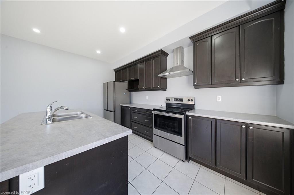 18 Macklin Street Property Photo 12