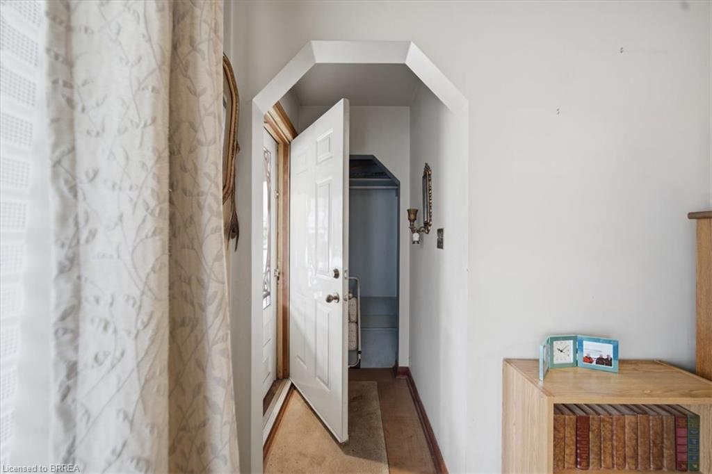 16 Mintern Avenue Property Photo 6
