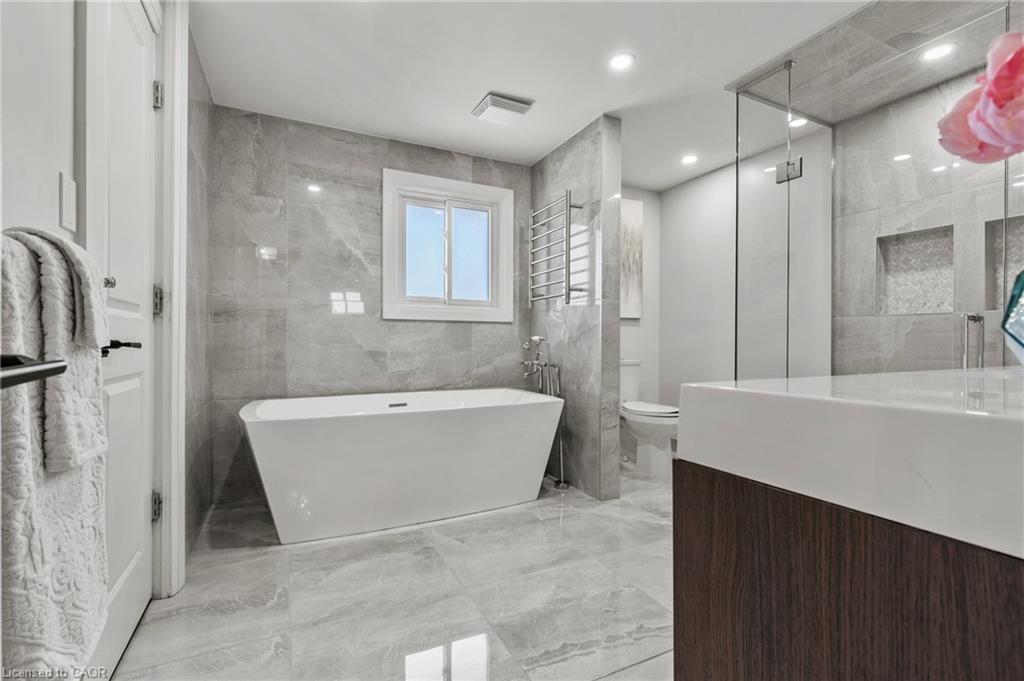 30 Orlando Drive Property Photo 22