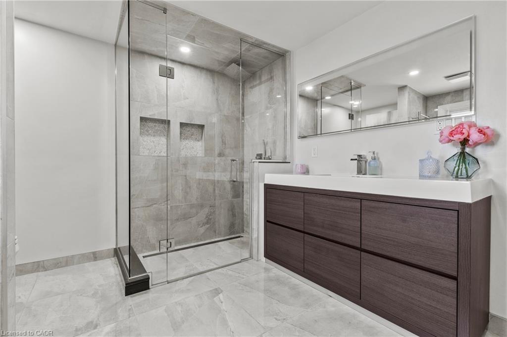 30 Orlando Drive Property Photo 23