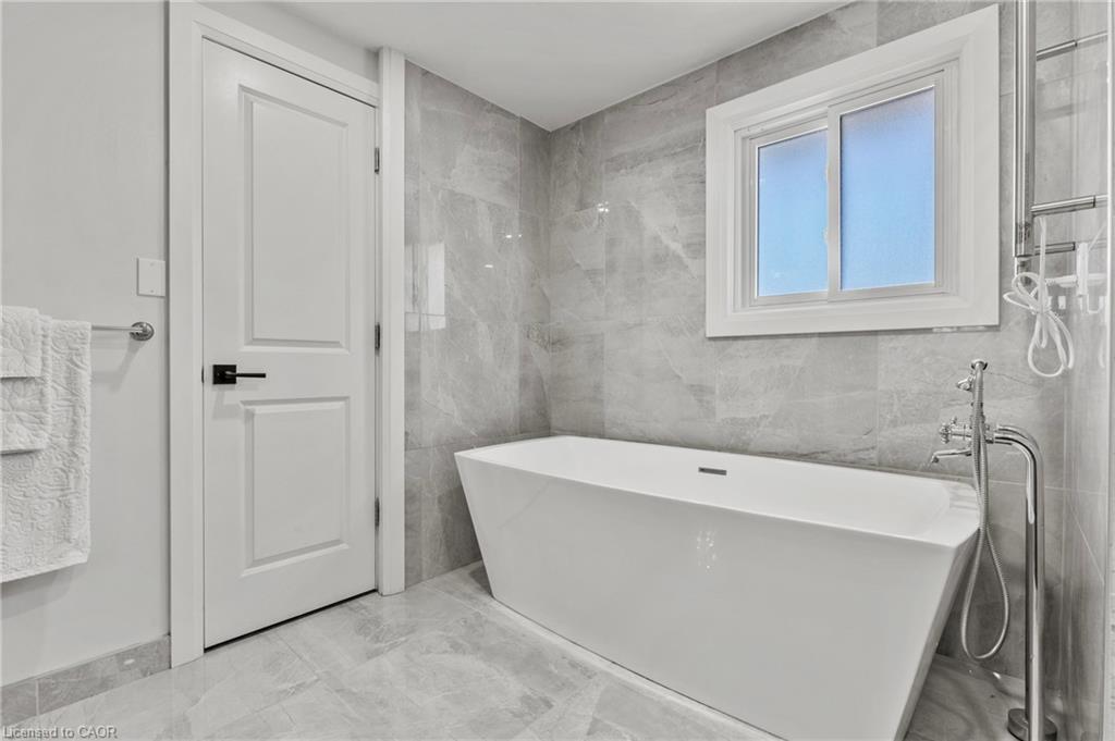 30 Orlando Drive Property Photo 24