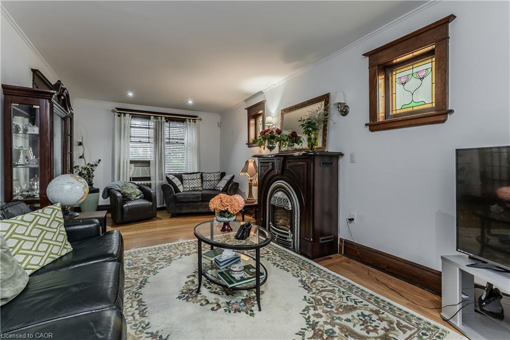 1088 King Street E Property Photo 24