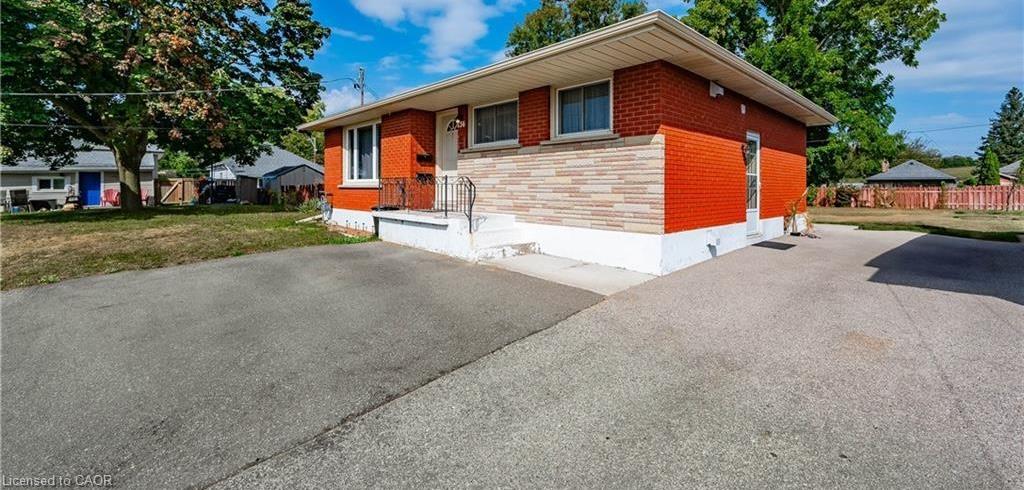 236 Bruce Street Property Photo 1