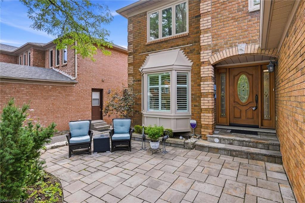 1472 Livery Lane Property Photo 4