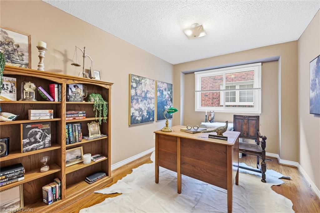 1472 Livery Lane Property Photo 18