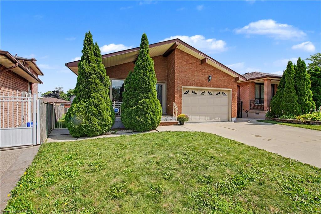 14 Indian Crescent Property Photo 2