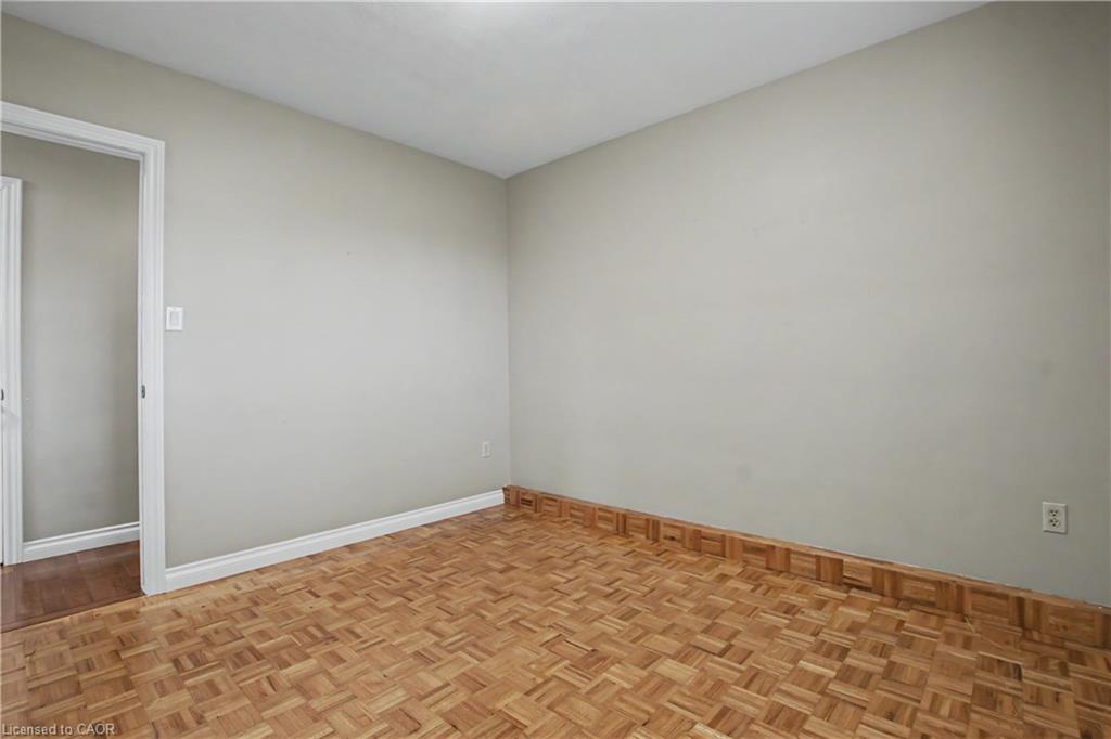14 Indian Crescent Property Photo 9