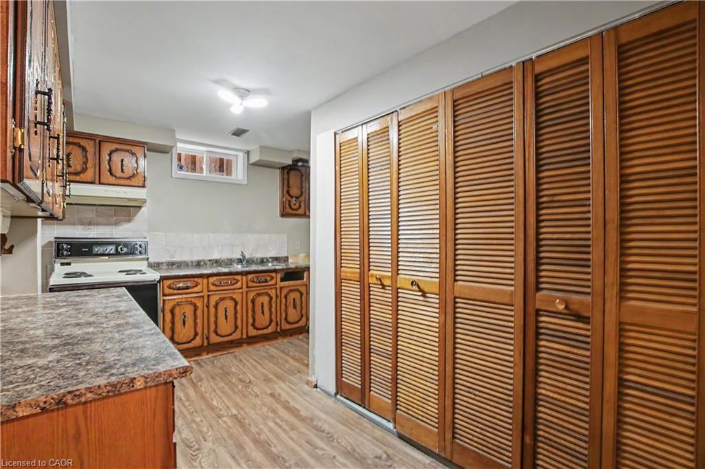 14 Indian Crescent Property Photo 11